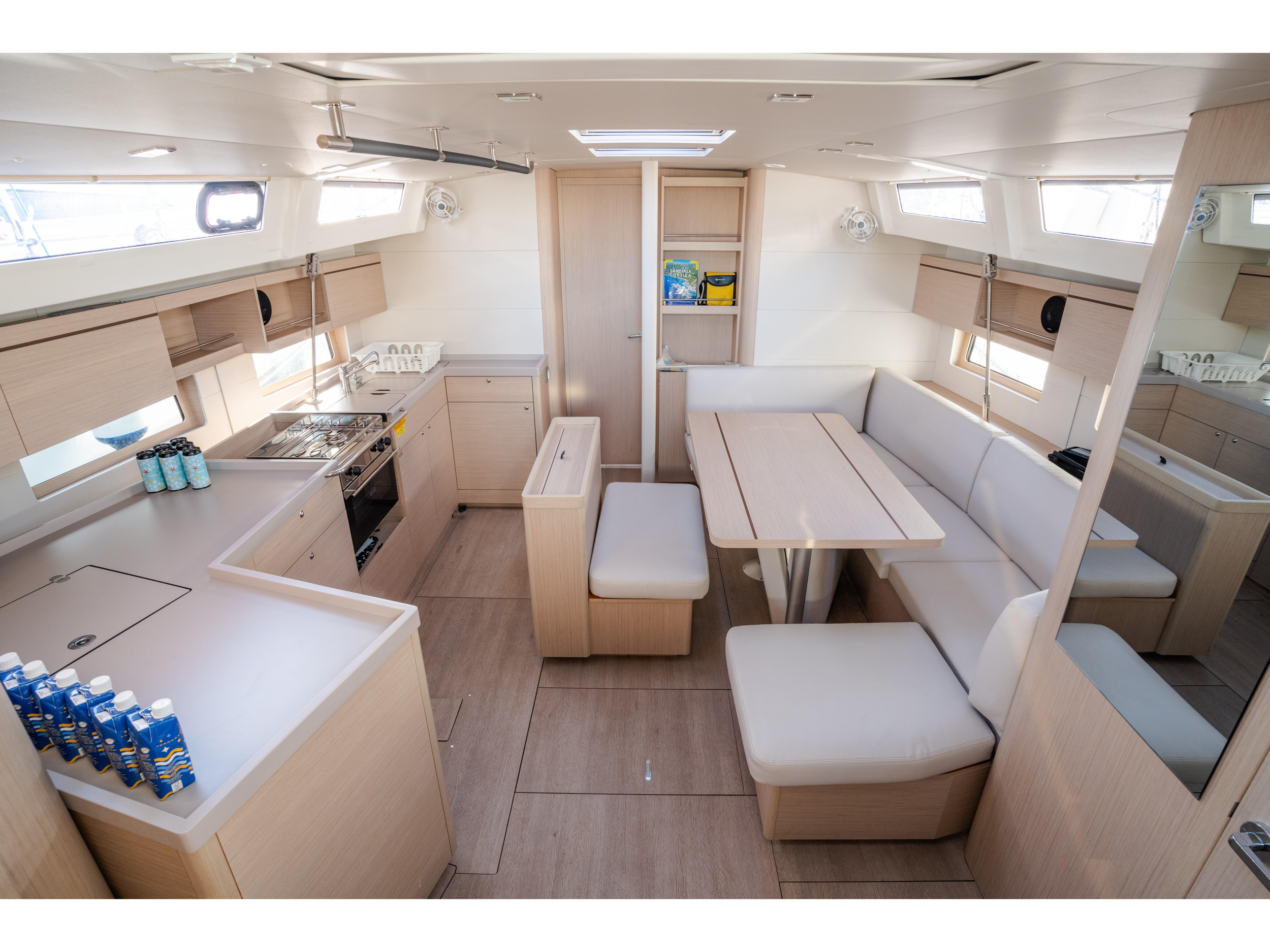 Photo #24 - Oceanis 46.1 (bunk cab) (Persefone - Comfort line) in Olbia - 8790