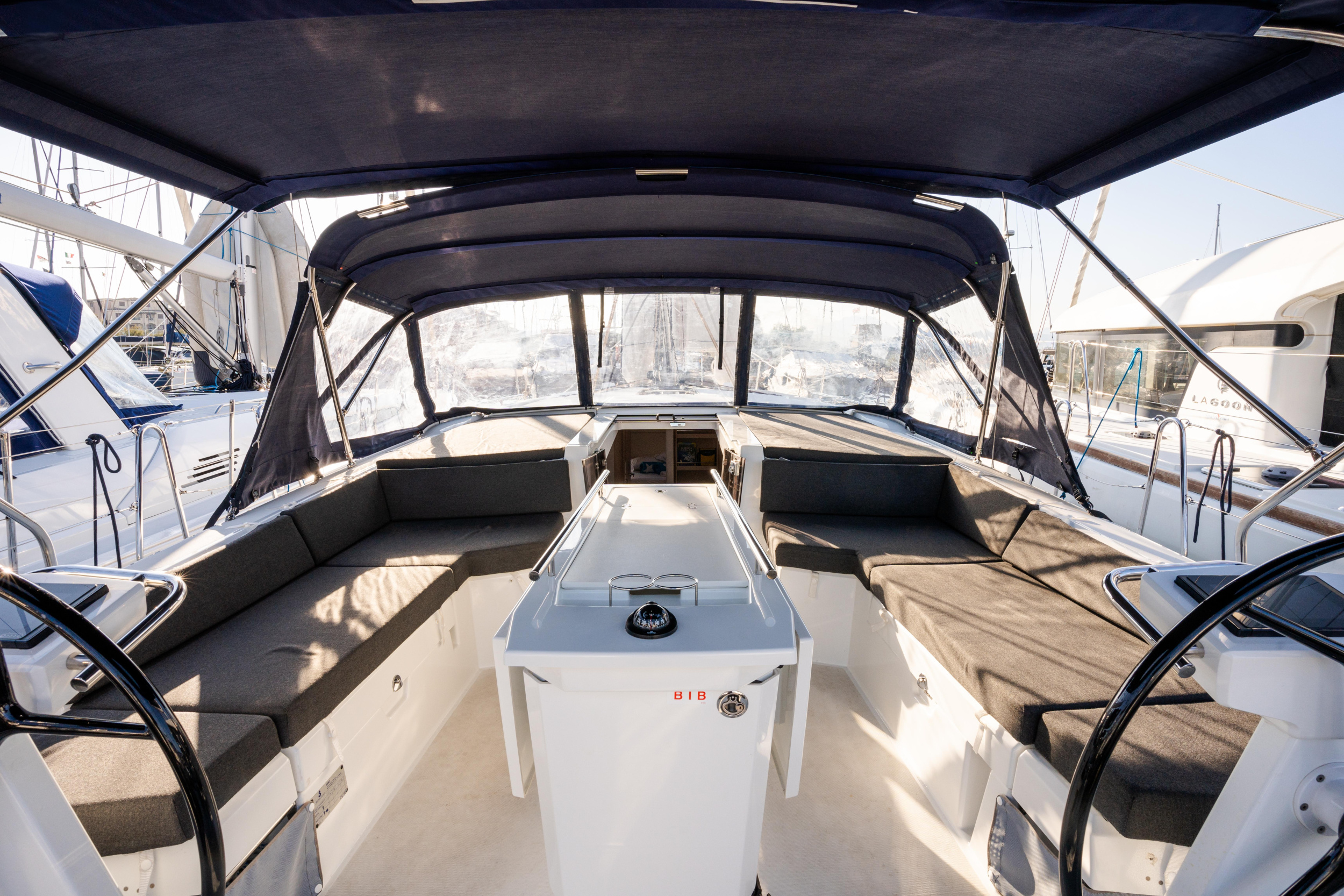 Photo #5 - Oceanis 46.1 (bunk cab) (Persefone - Comfort line) in Olbia - 8790