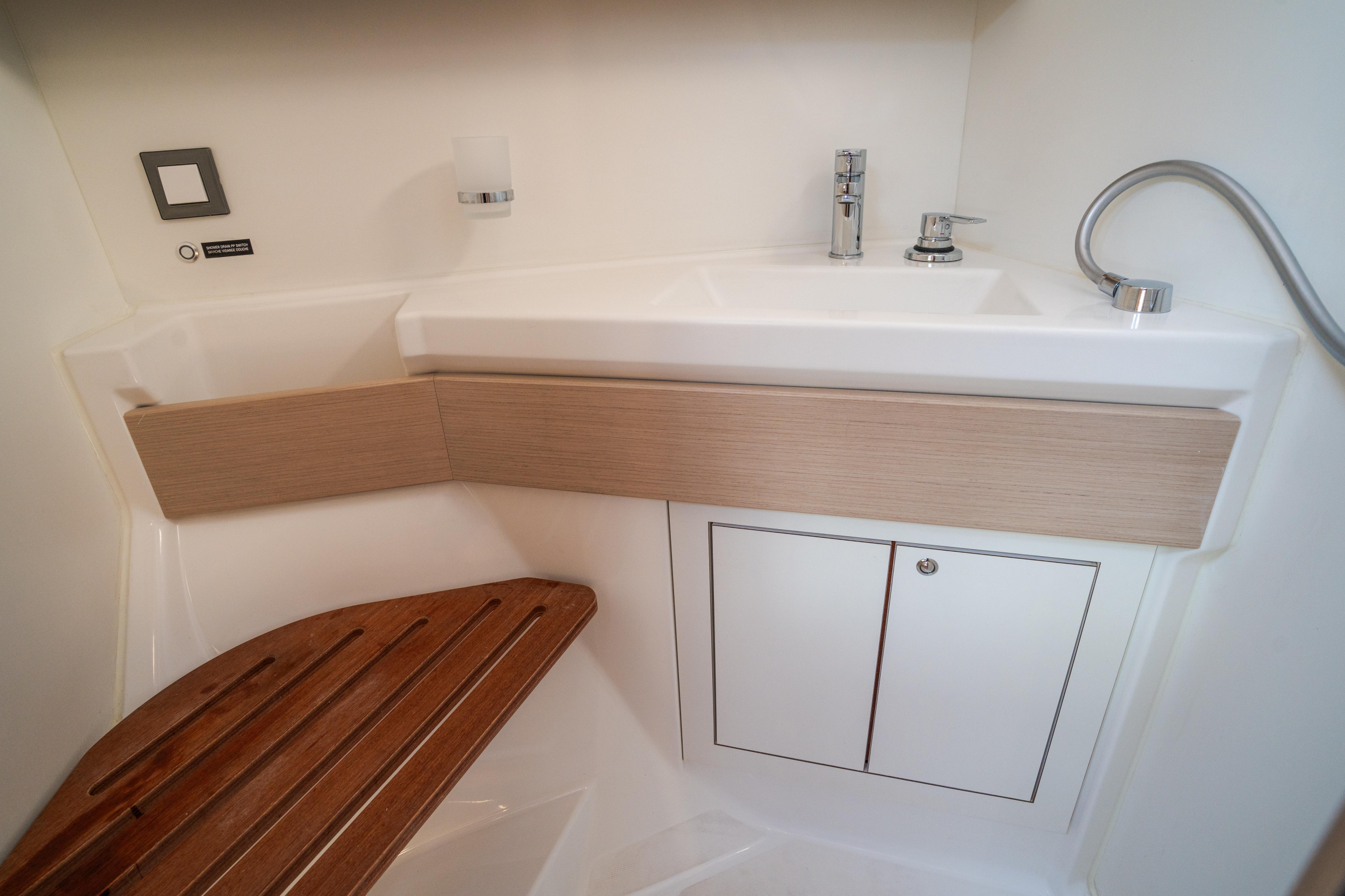 Photo #22 - Oceanis 46.1 (bunk cab) (Persefone - Comfort line) in Olbia - 8790
