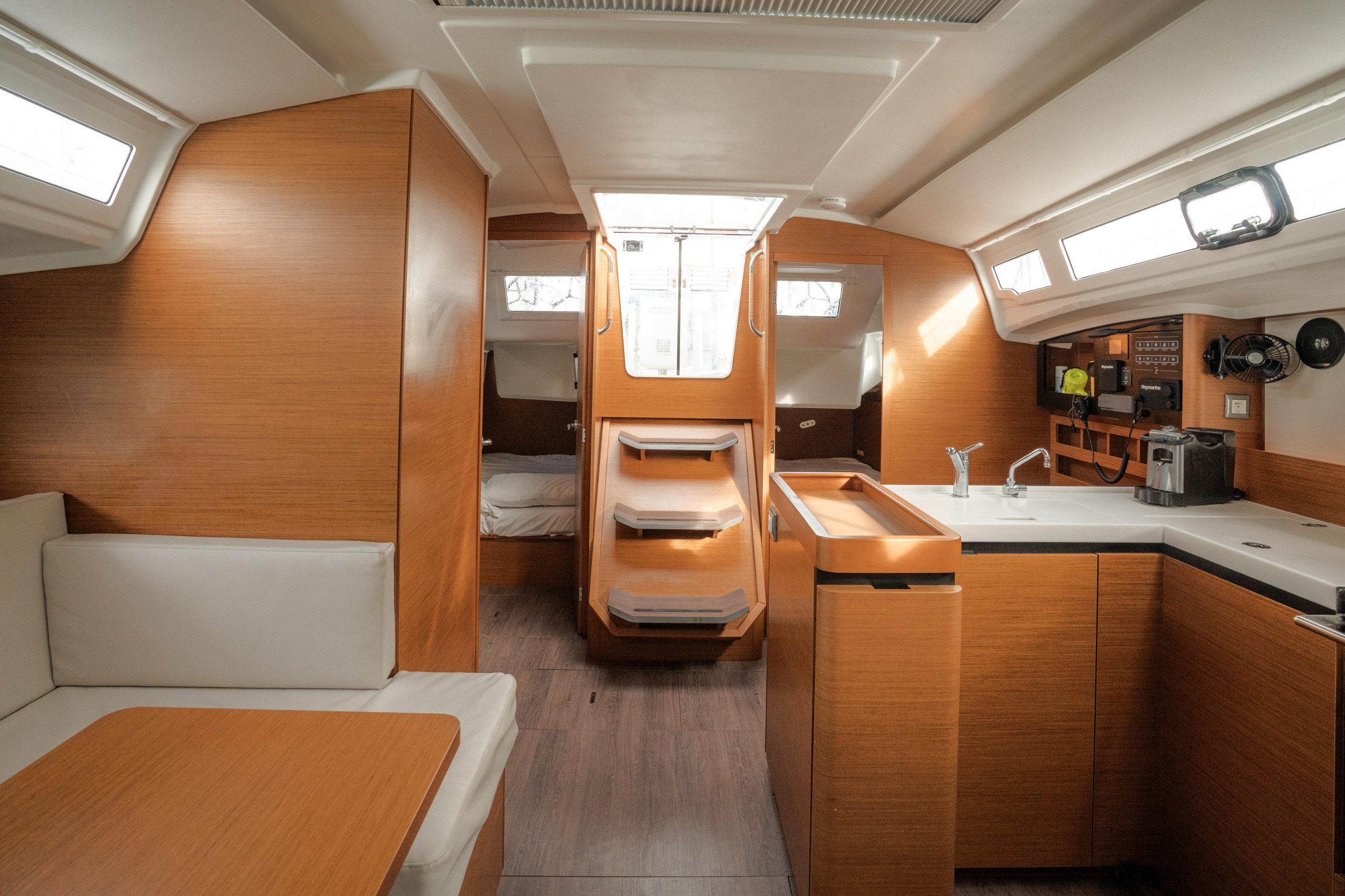 Photo #21 - Sun Odyssey 410 (Pheia - Comfort line) in Castiglioncello - 8785