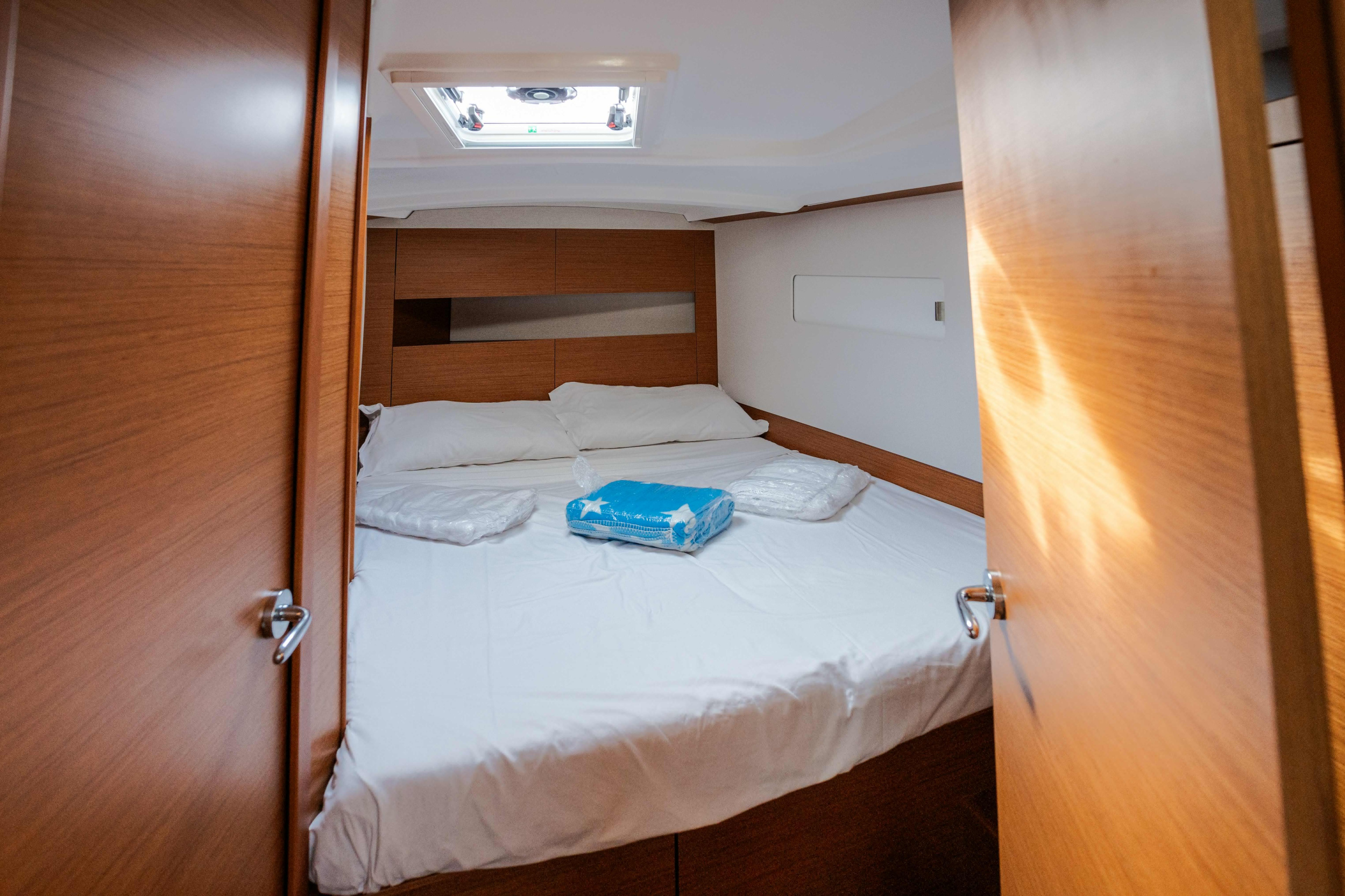Photo #7 - Sun Odyssey 410 (Pheia - Comfort line) in Castiglioncello - 8785