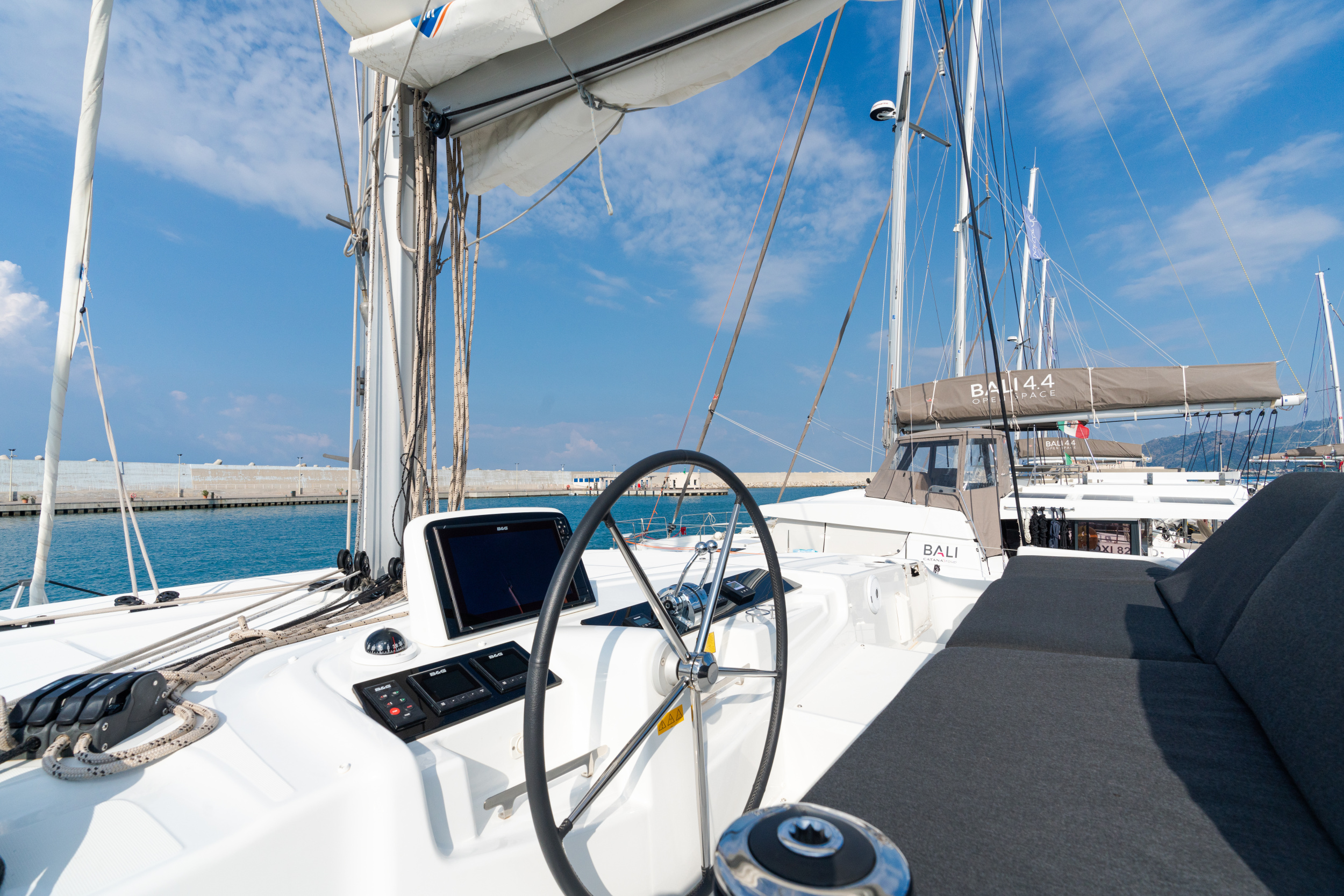 Photo #12 - Lagoon 46 (Sonia - Premium Crewed line) en Capo d'Orlando - 8577
