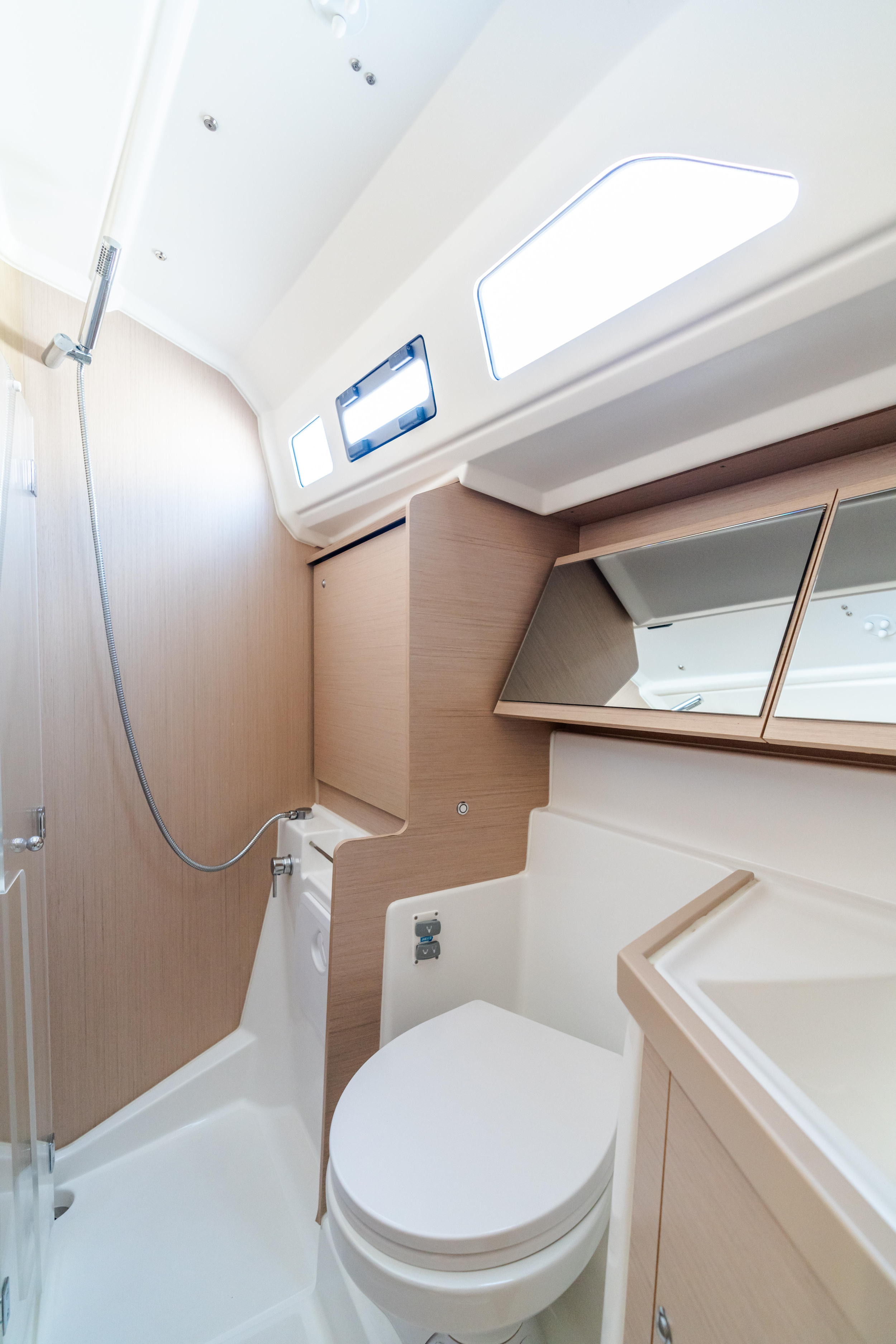 Photo #24 - Oceanis 40.1 (Tecla - Comfort line) en Capo d'Orlando - 6372