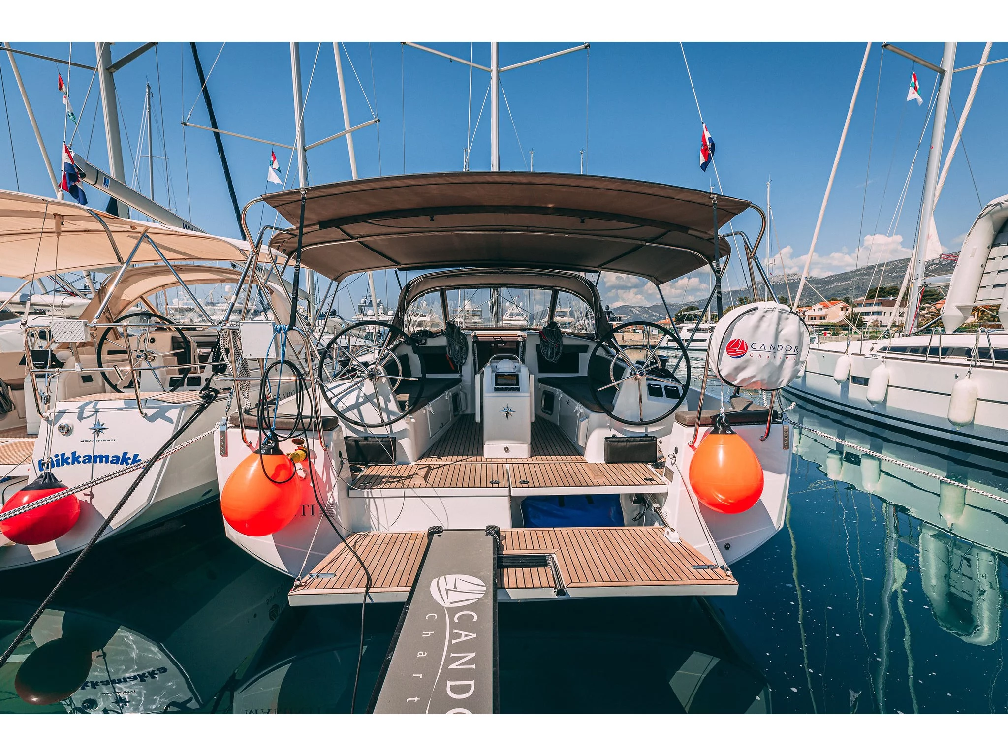 Sun Odyssey 410 (Purr) Main image - 0