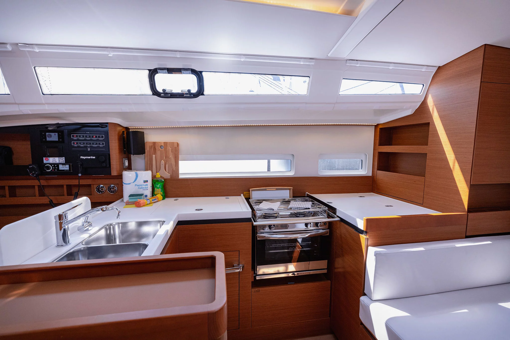 Sun Odyssey 410 (Purr)  - 9