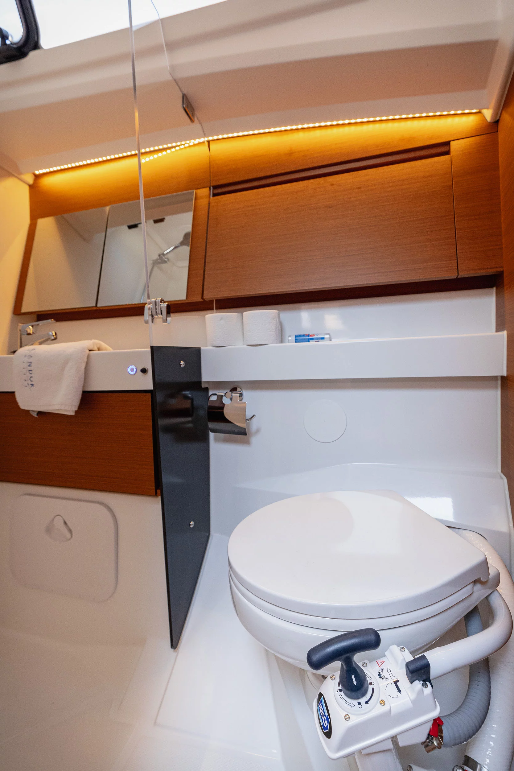 Sun Odyssey 410 (Purr)  - 21