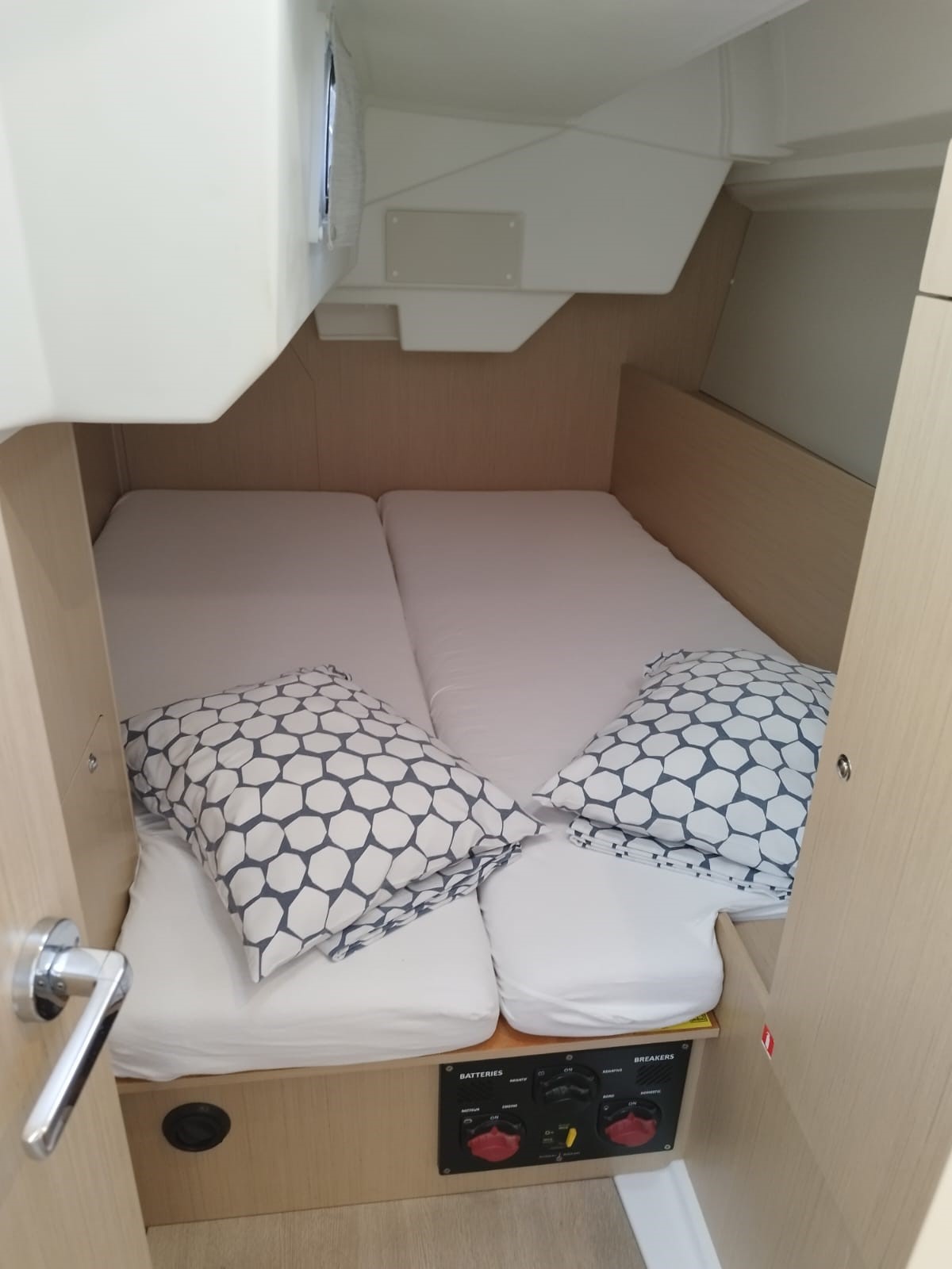 Photo #11 - Oceanis 38.1 7 Personen (Lukas) in Rogoznica - 18490