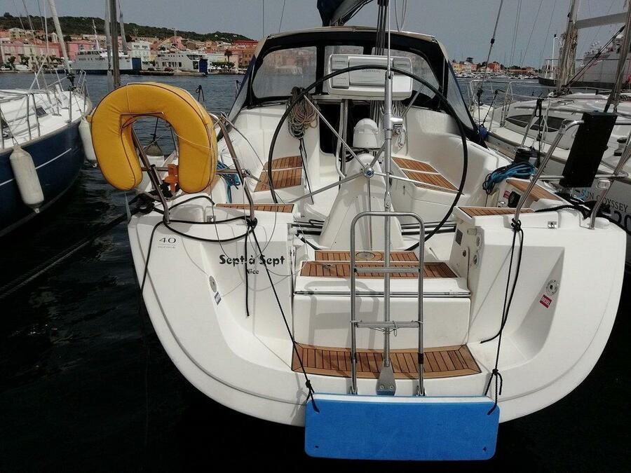 Photo #1 - DUFOUR 40 (3 CAB) (AZIYAD) en PORT HALIGUEN - 26674