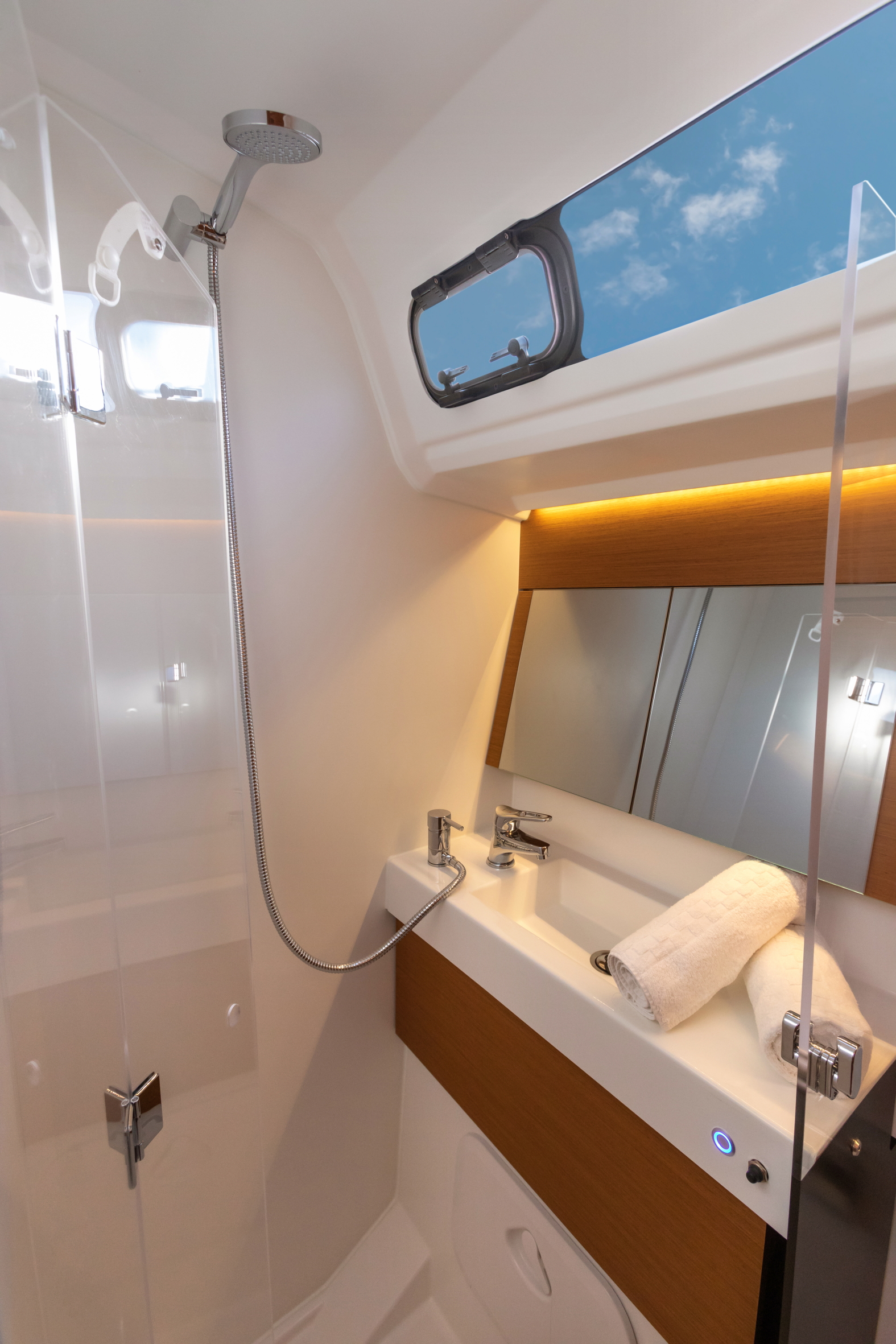 Photo #9 - Sun Odyssey 410 (Teti - Standard line) en Portorosa - 3795