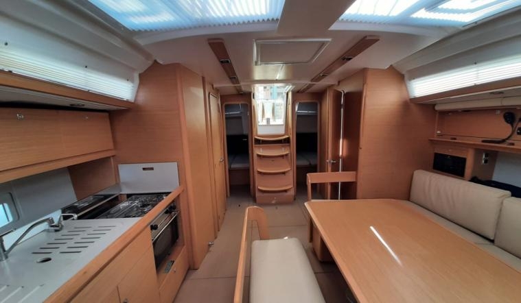 Photo #7 - Dufour 430 GL (Tahiri) en Naples - 15330