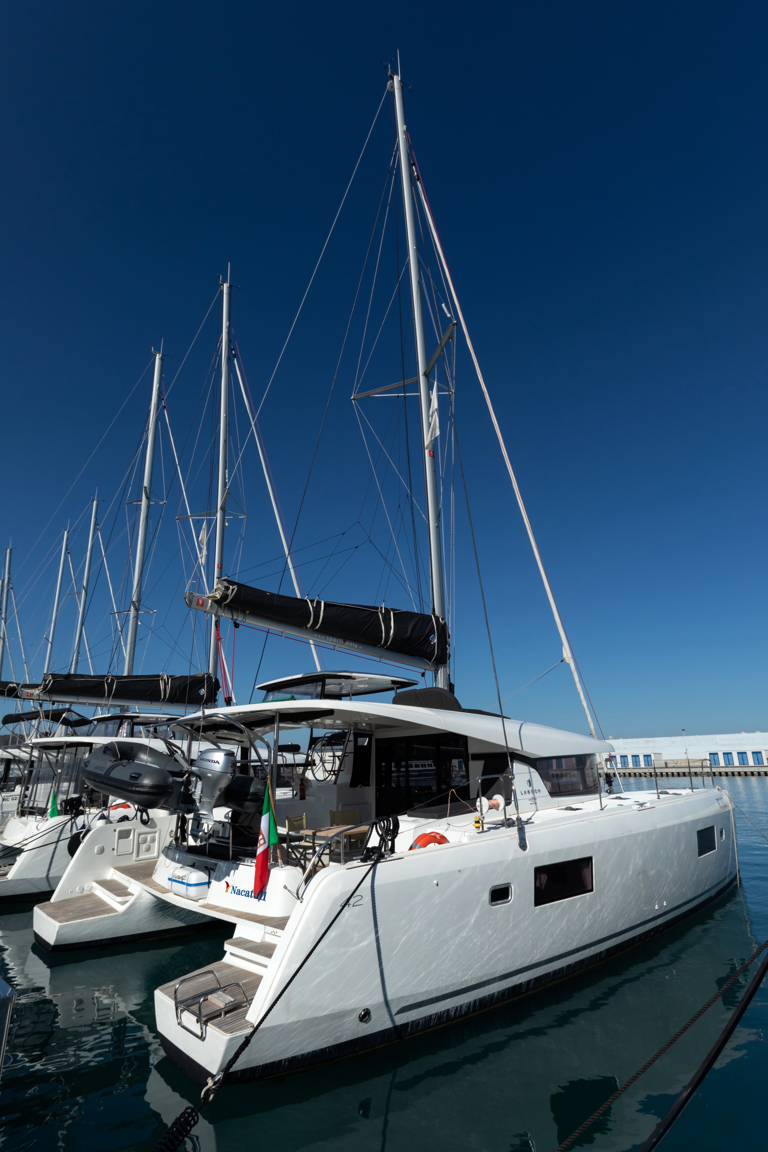 Photo #8 - Lagoon 42 (Nacatuli - Standard line) in Capo d'Orlando - 24479