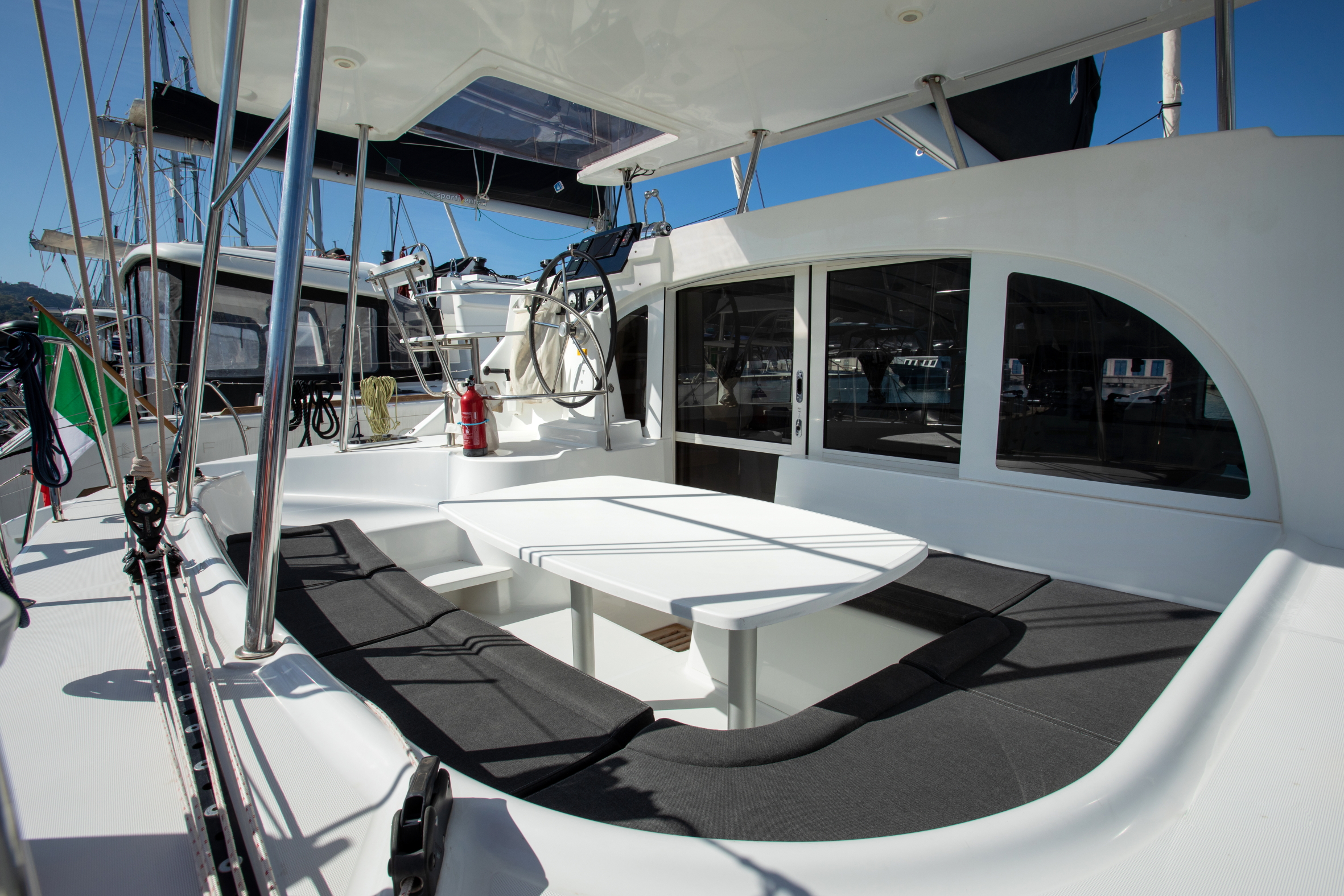Photo #9 - Lagoon 380 S2 (Ploto - Standard line) in Portorosa - 23864