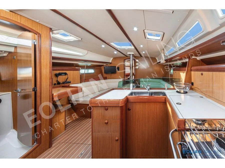 Jeanneau S.O. 42i (Vera (refitted in 2019, like new!)) Interior image - 6