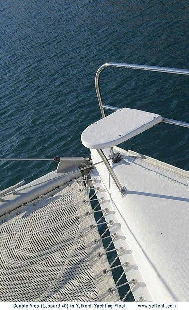 Leopard 40 (Double Vies) Seat at the bow - 11