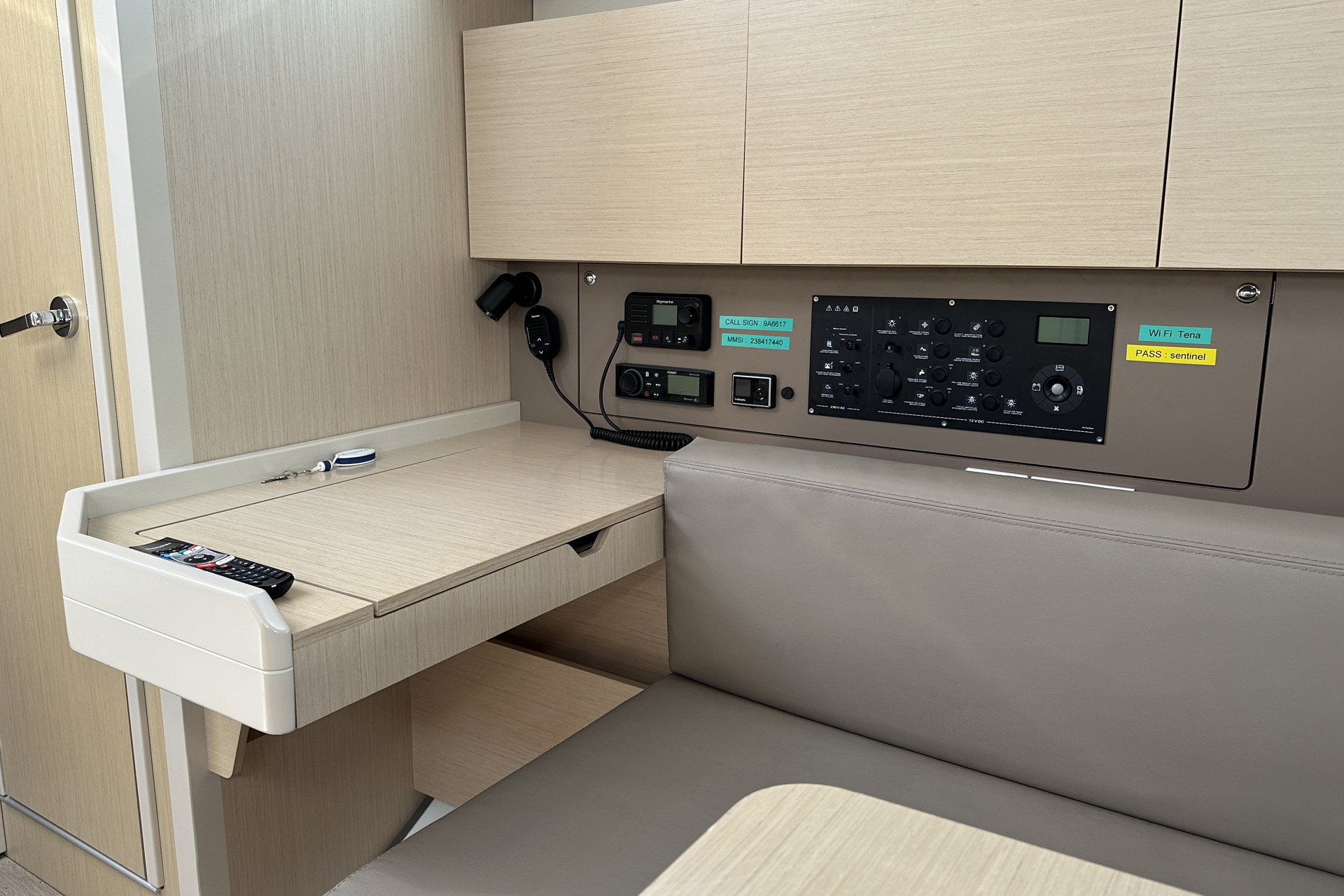 Photo #7 - Oceanis 38.1 7 Personen (Tena) en Krk - 17550