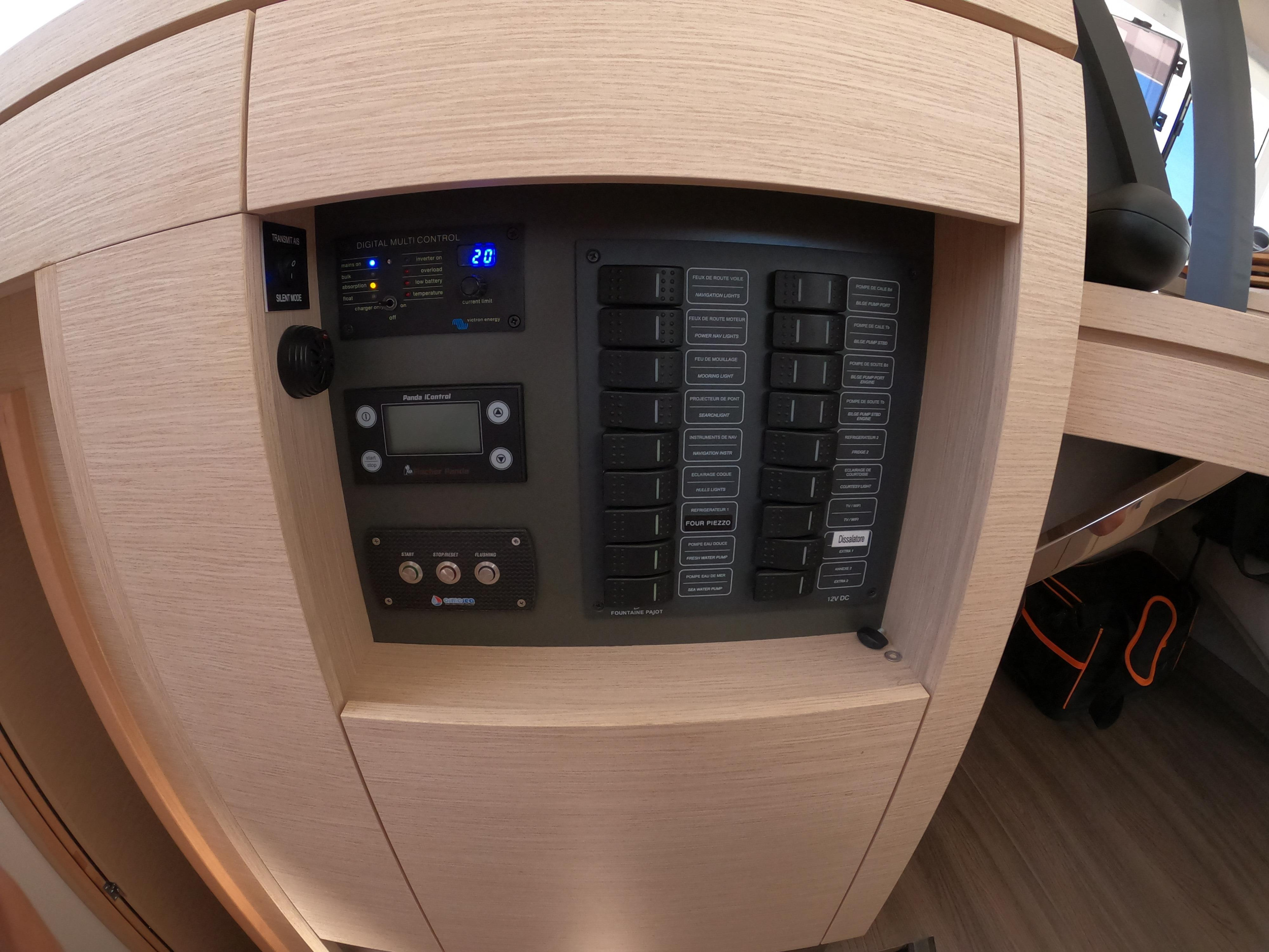 Photo #51 - Fountaine Pajot Saona 47 (Wm-AC-Gen-Sol.Pan) (Saona) in Castellamare del Golfo - 12854