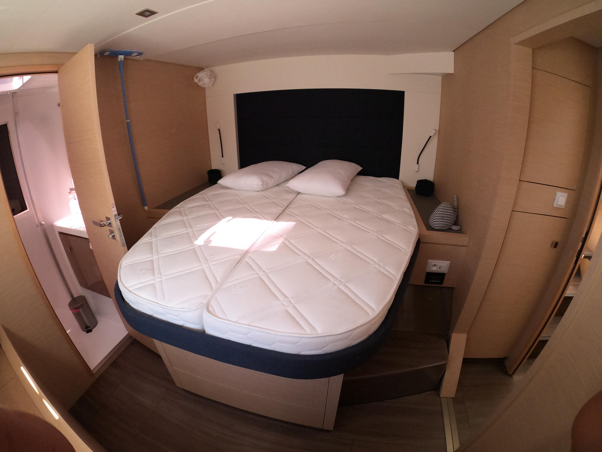Photo #50 - Fountaine Pajot Saona 47 (Wm-AC-Gen-Sol.Pan) (Saona) in Castellamare del Golfo - 12854