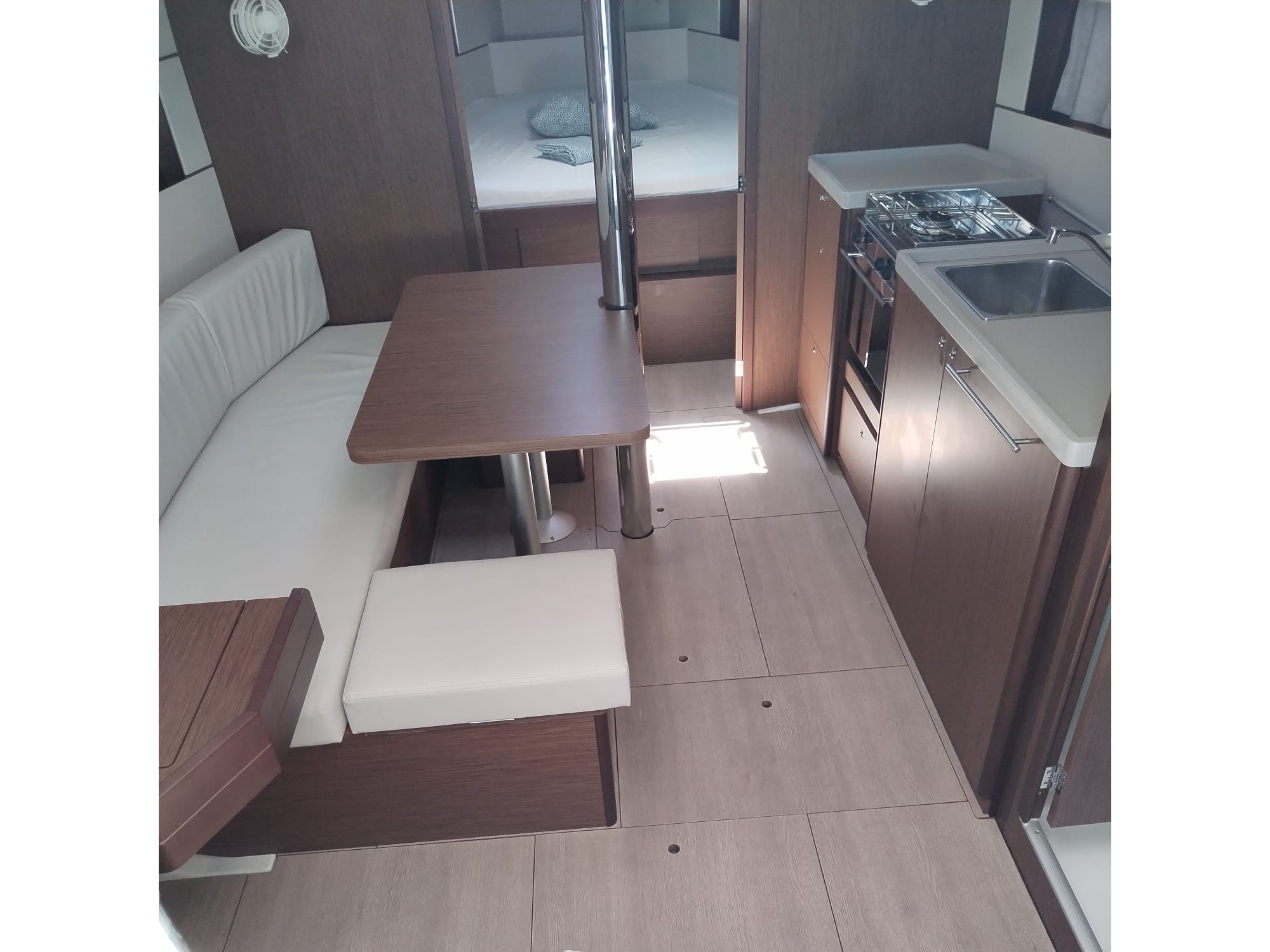 Photo #6 - Oceanis 38.1 7 Personen (Diana) in Krk - 18485