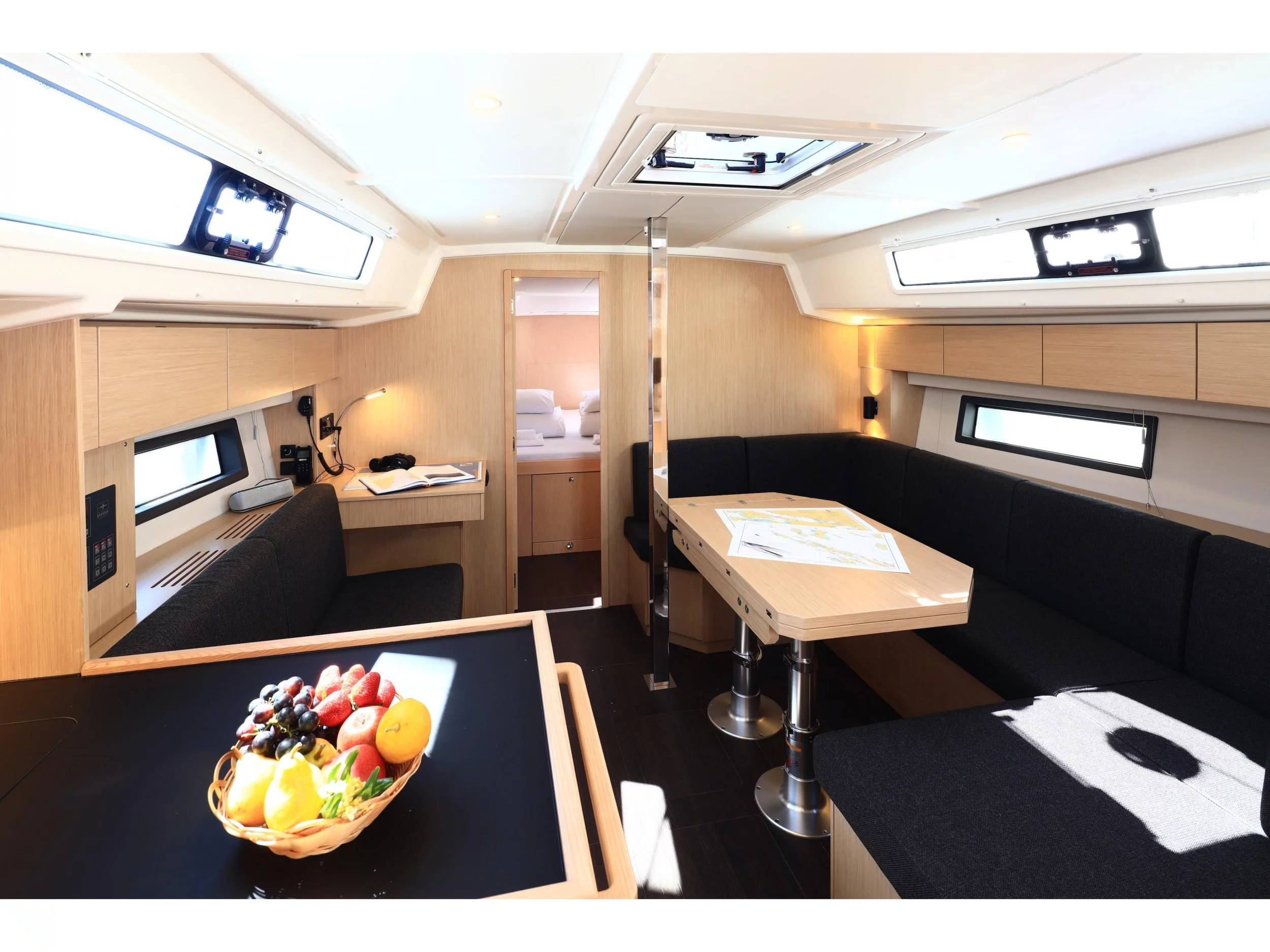Bavaria C42 (Larus One) Interior image - 2