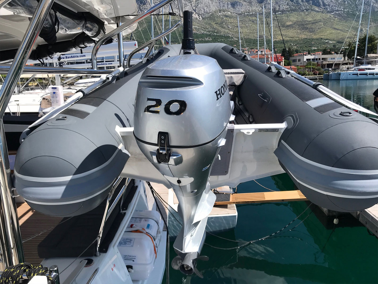 Photo #16 - Lagoon 42 owner version (FIND US) in Kastela - 10129