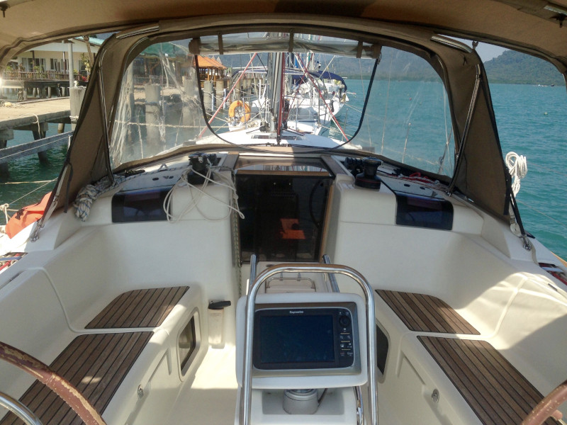 Photo #12 - Jeanneau Sun Odyssey 409 (T-Punch) in Koh chang - 10395