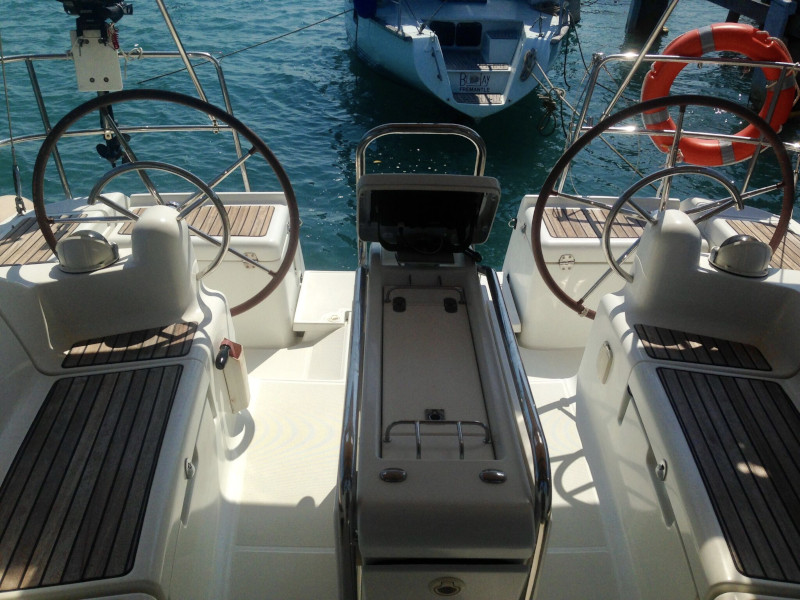 Photo #9 - Jeanneau Sun Odyssey 409 (T-Punch) in Koh chang - 10395
