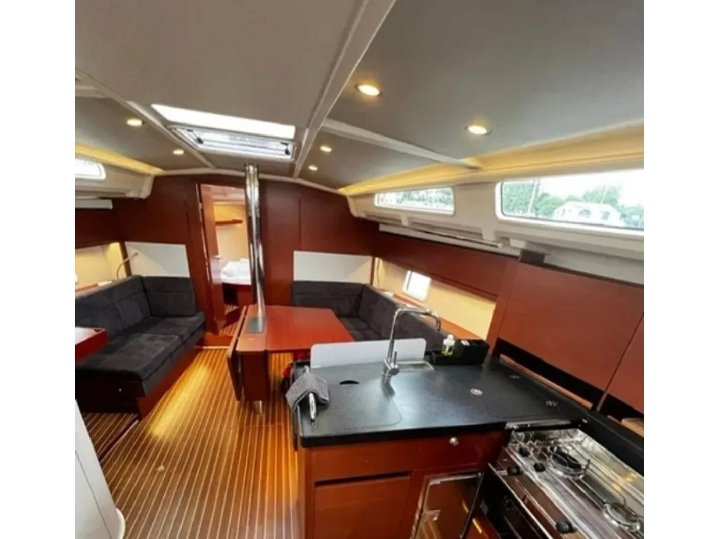 Hanse 418 (Lunatic) Interior image - 2