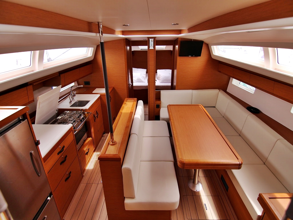 Photo #22 - JEANNEAU 54 BT (MYSTIC DREAMS) in Sukosan - 8402