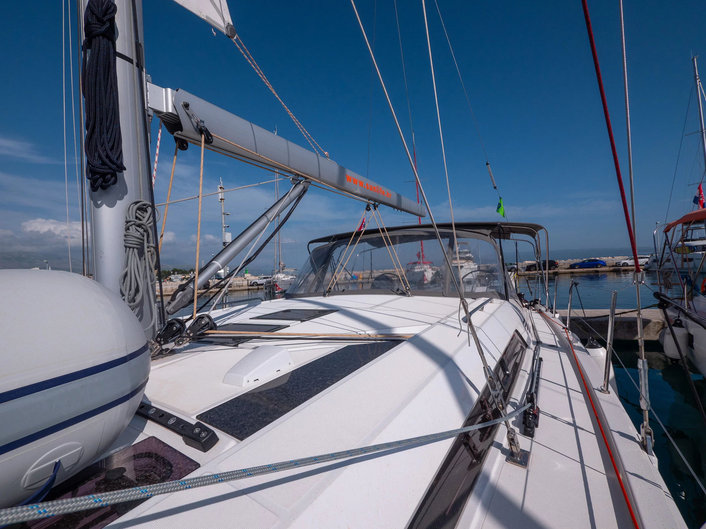 Oceanis 46.1 (AMORINO)  - 4