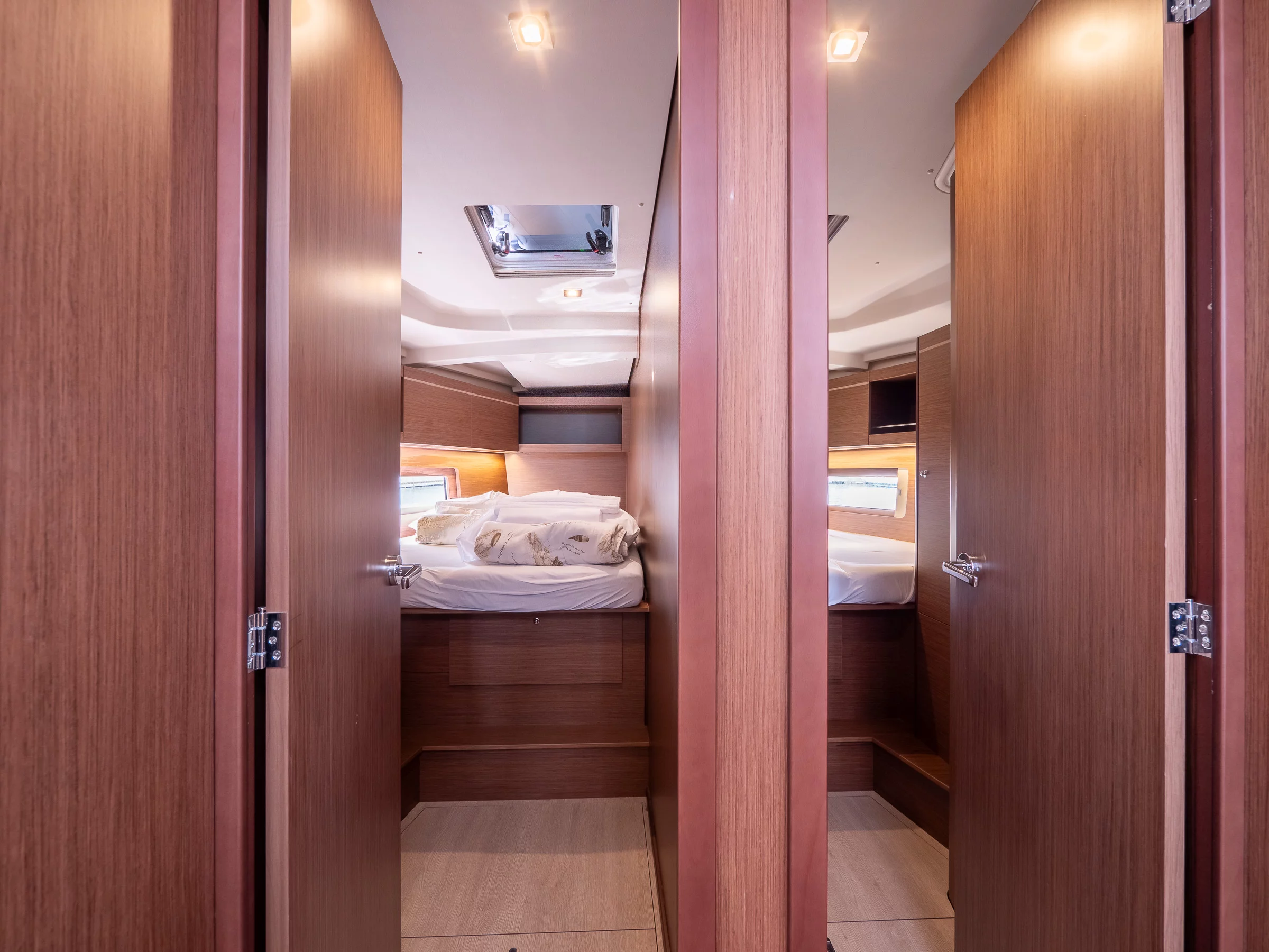 Oceanis 46.1 (AMORINO)  - 17