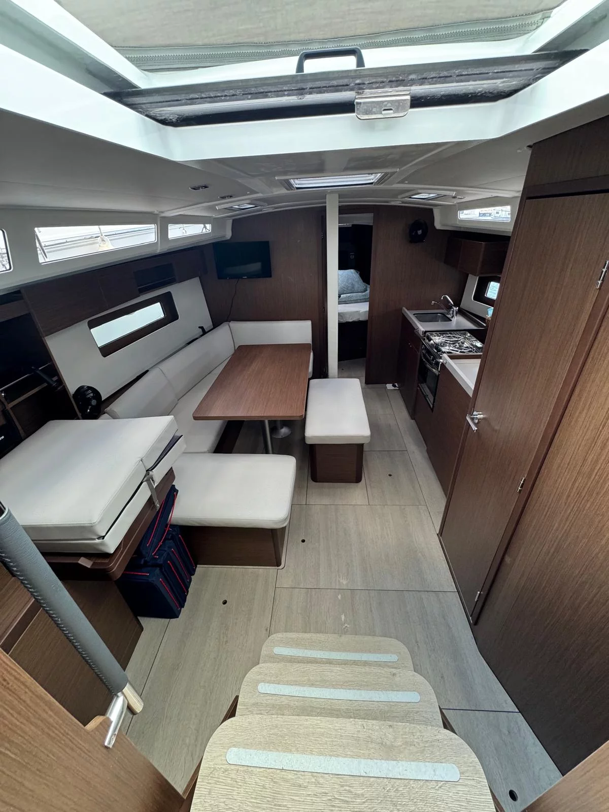 Oceanis 37.1 (Felice)  - 12