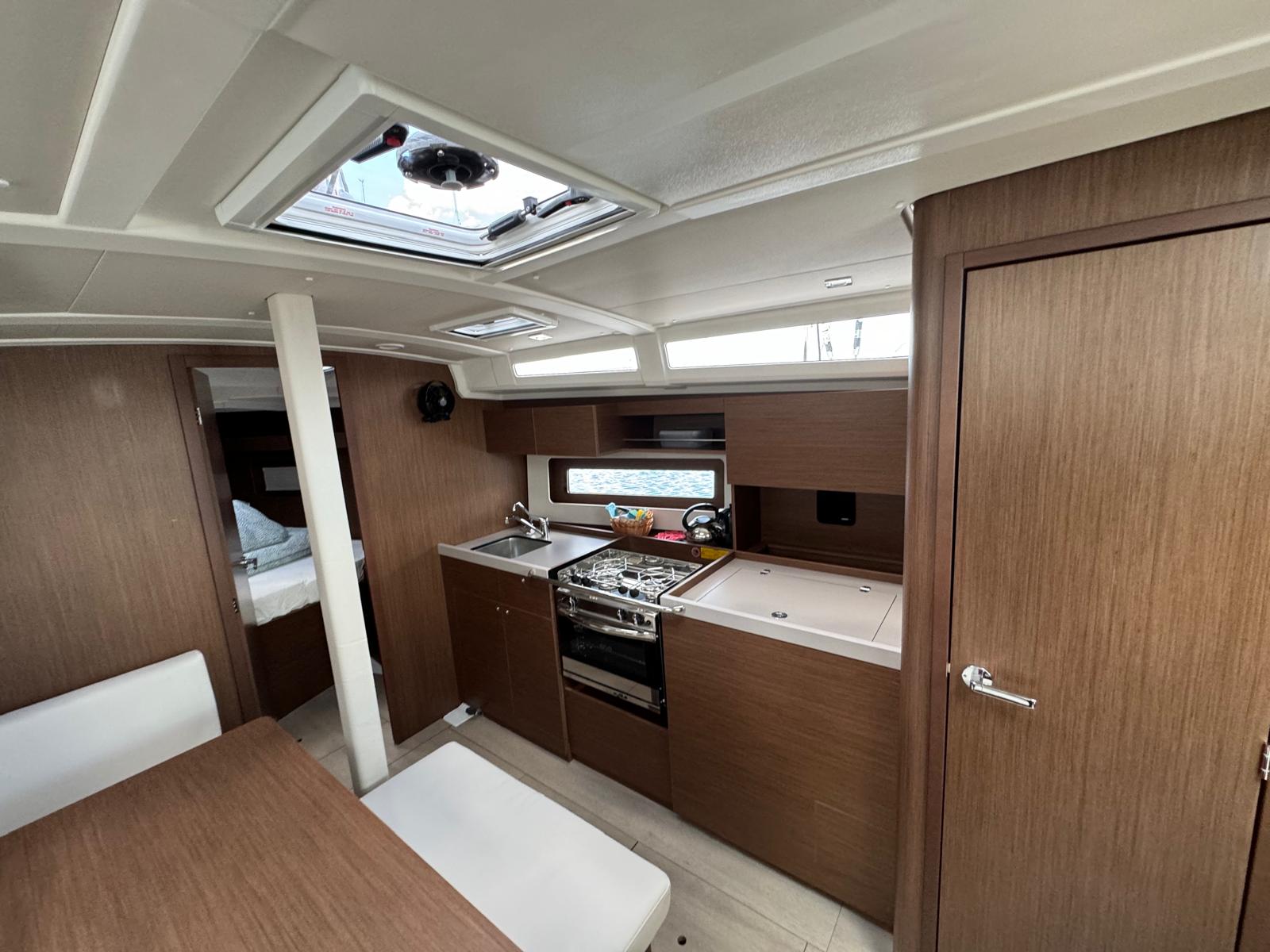 Photo #4 - Oceanis 37.1 (Felice) in Biograd - 9734