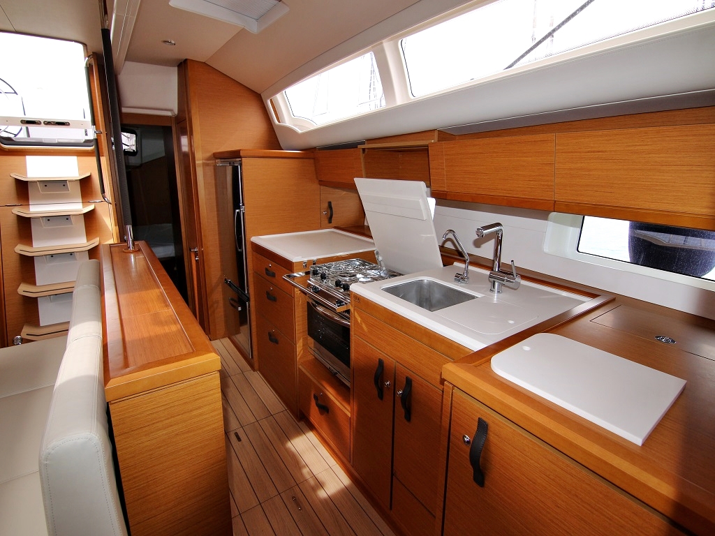 Photo #6 - JEANNEAU 54 BT (MYSTIC DREAMS) in Sukosan - 8402