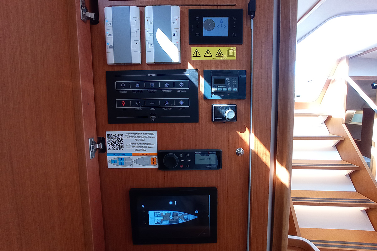 Photo #17 - First 53 (Silhuette) in Primosten - 22865