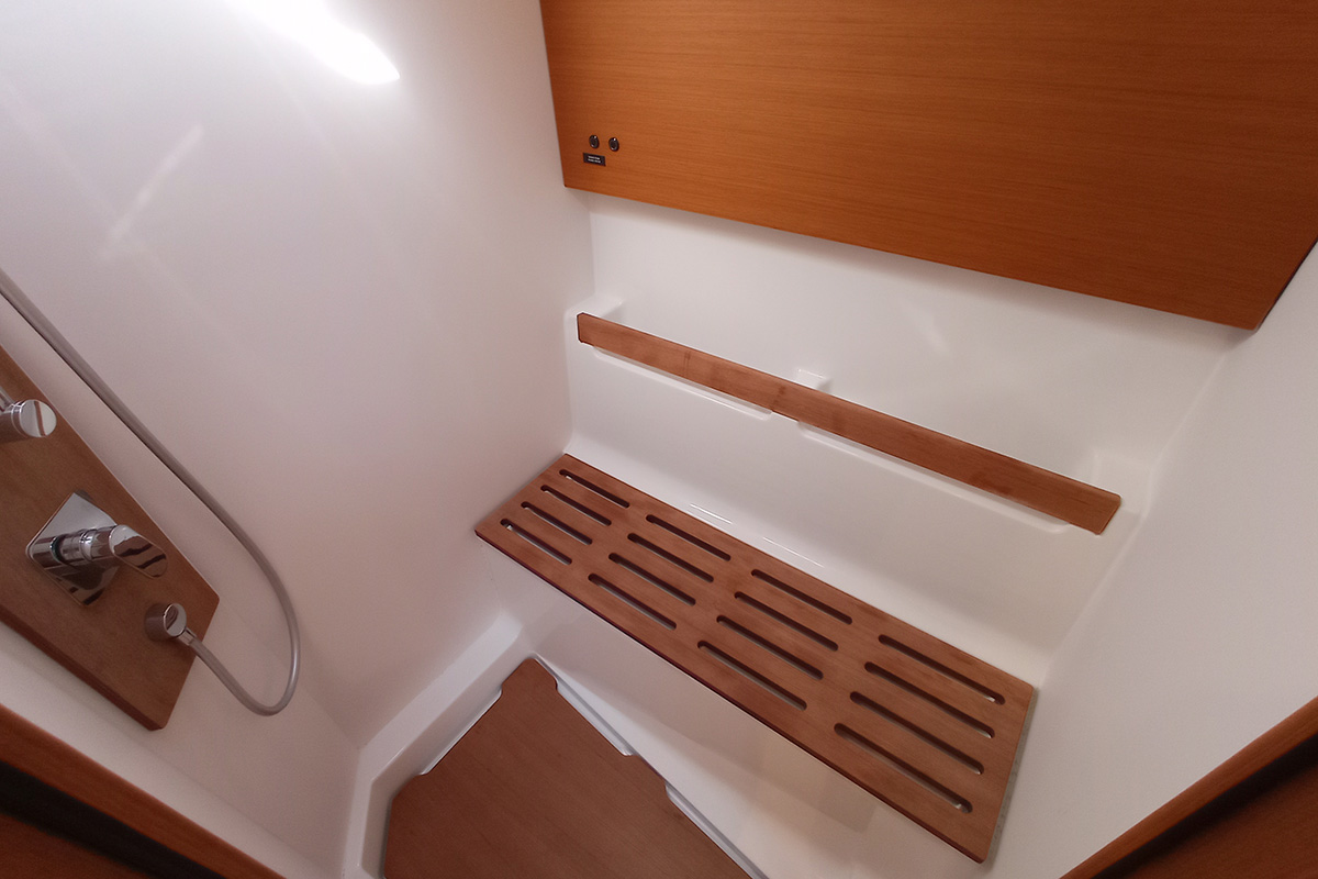 Photo #13 - First 53 (Silhuette) in Primosten - 22865
