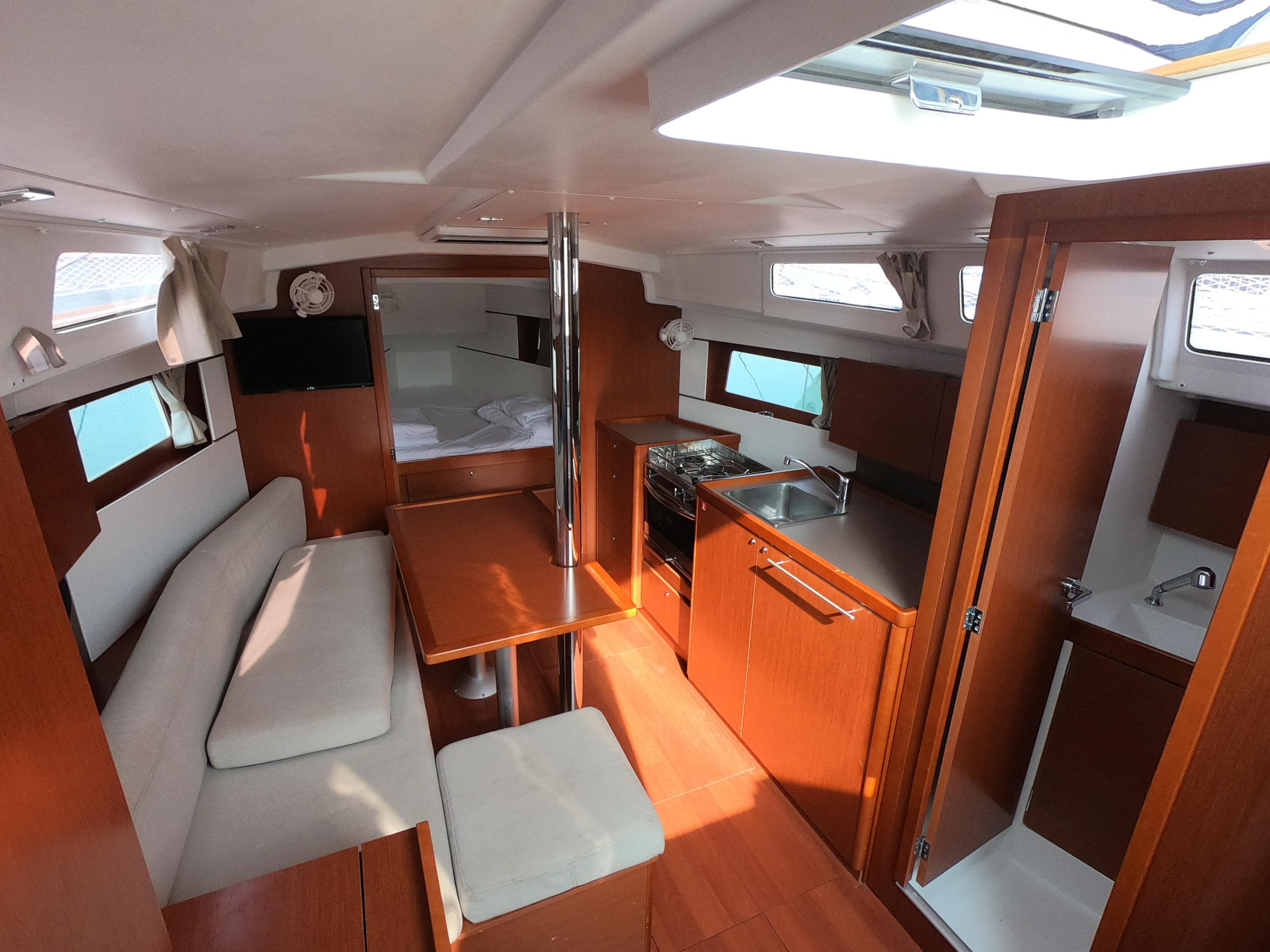 Photo #6 - Oceanis 35.1 (Abeona) in Krk - 8357