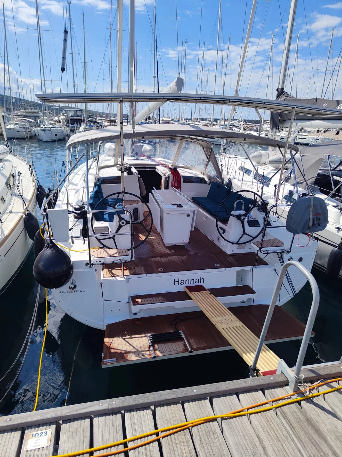 Oceanis 40.1 (Hannah)  - 12
