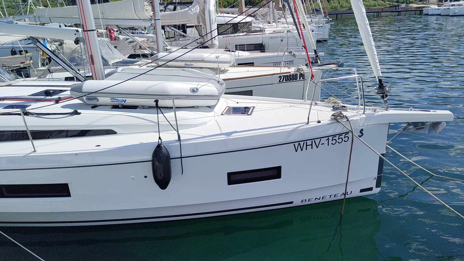 Oceanis 40.1 (Hannah)  - 14