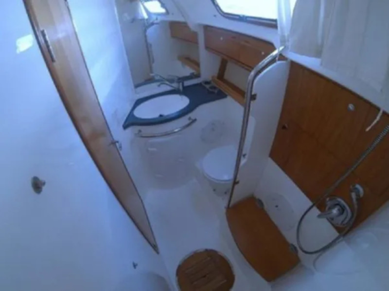 Photo #8 - Bavaria 42 Cruiser (POŠIP) en Trogir - 25580
