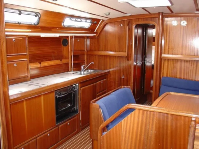 Photo #10 - Bavaria 42 Cruiser (POŠIP) en Trogir - 25580