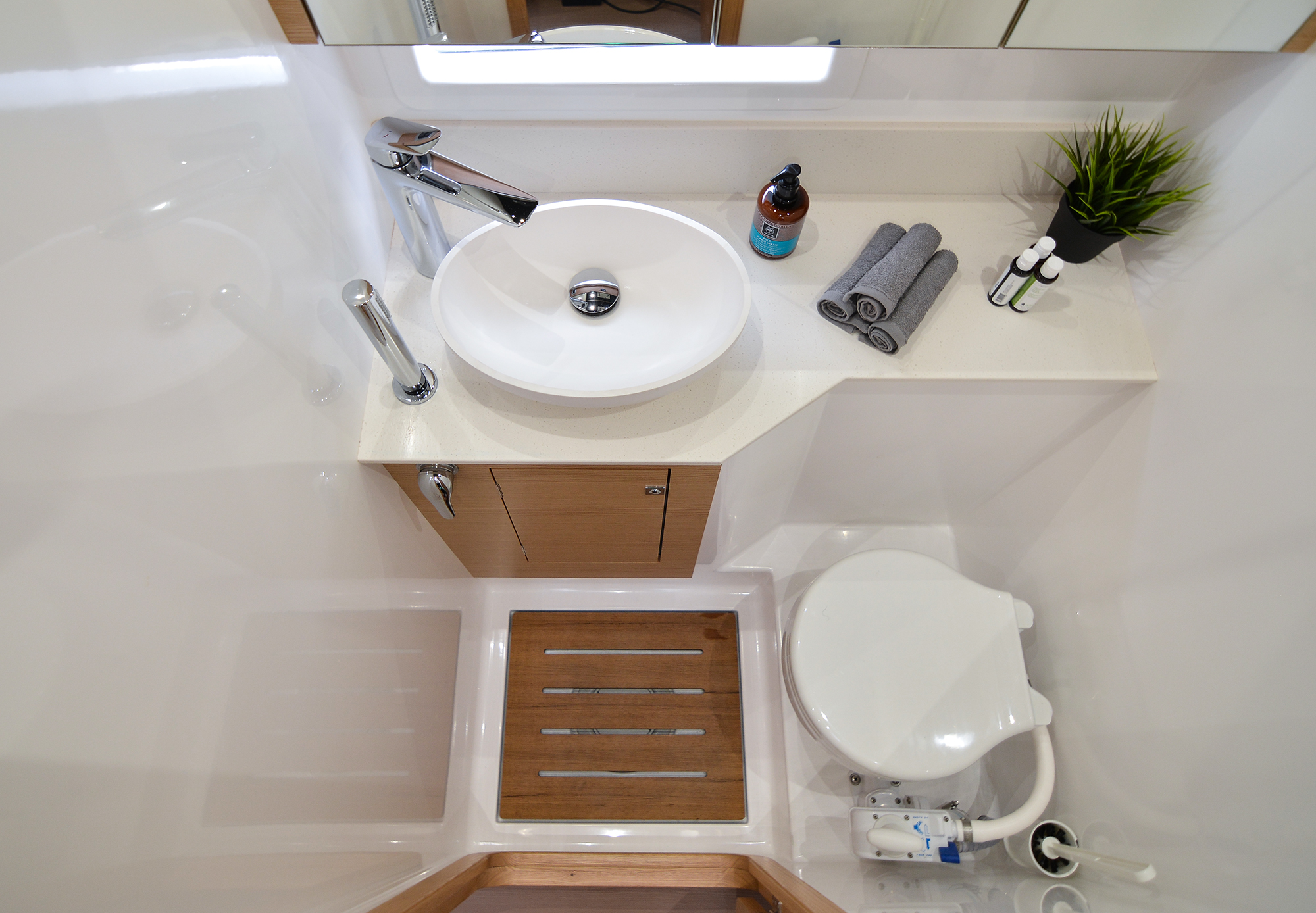 Photo #8 - Dufour Catamaran 48 (Sea Breeze) in Paros - 10648