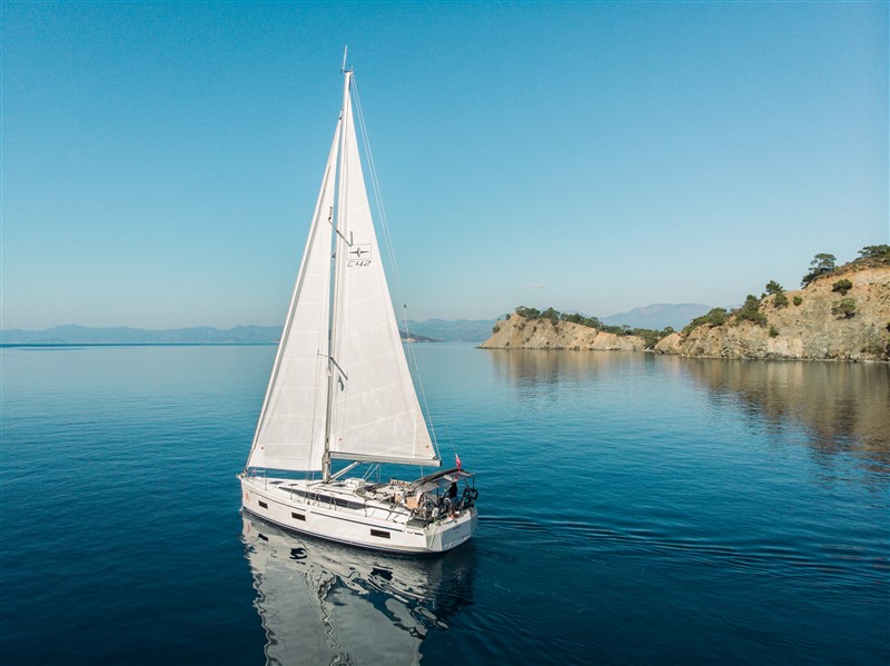 Photo #7 - Bavaria C42 (NOMAD) in Fethiye - 13486