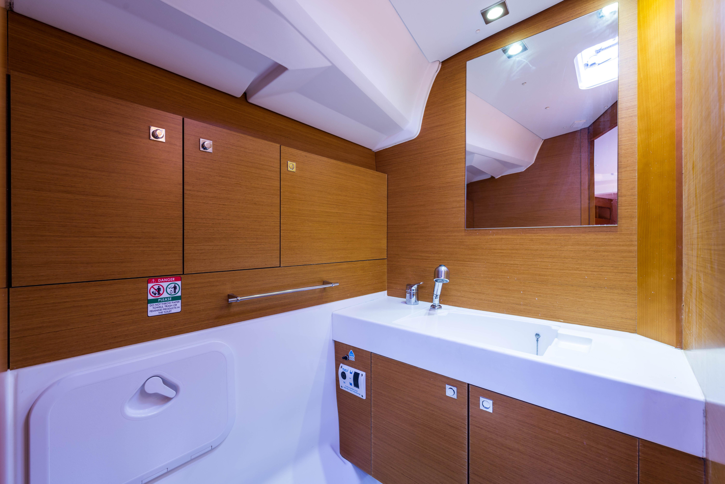 Photo #13 - Jeanneau Sun Odyssey 469 (Vega) in Lefkada - 6027