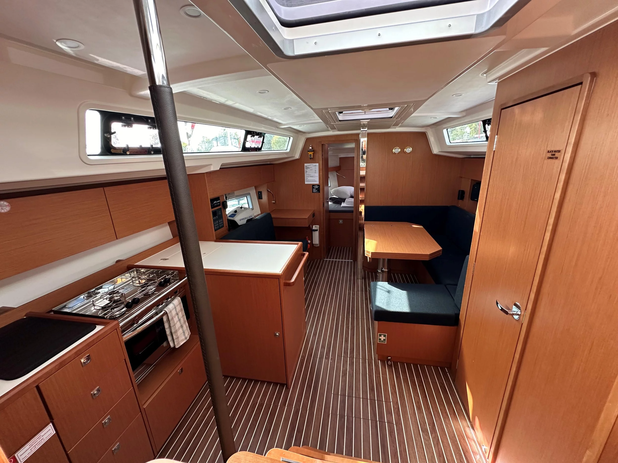 Bavaria C38 (S/Y Sienna)  - 10