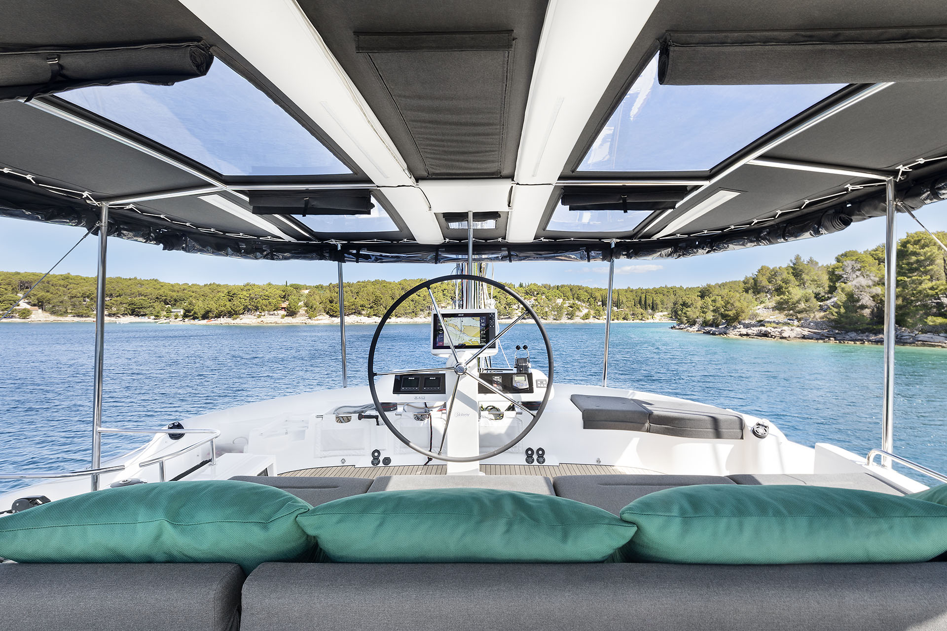 Photo #11 - Lagoon 52 F owner version (EMERALD GEMINI) in Kastela - 10327