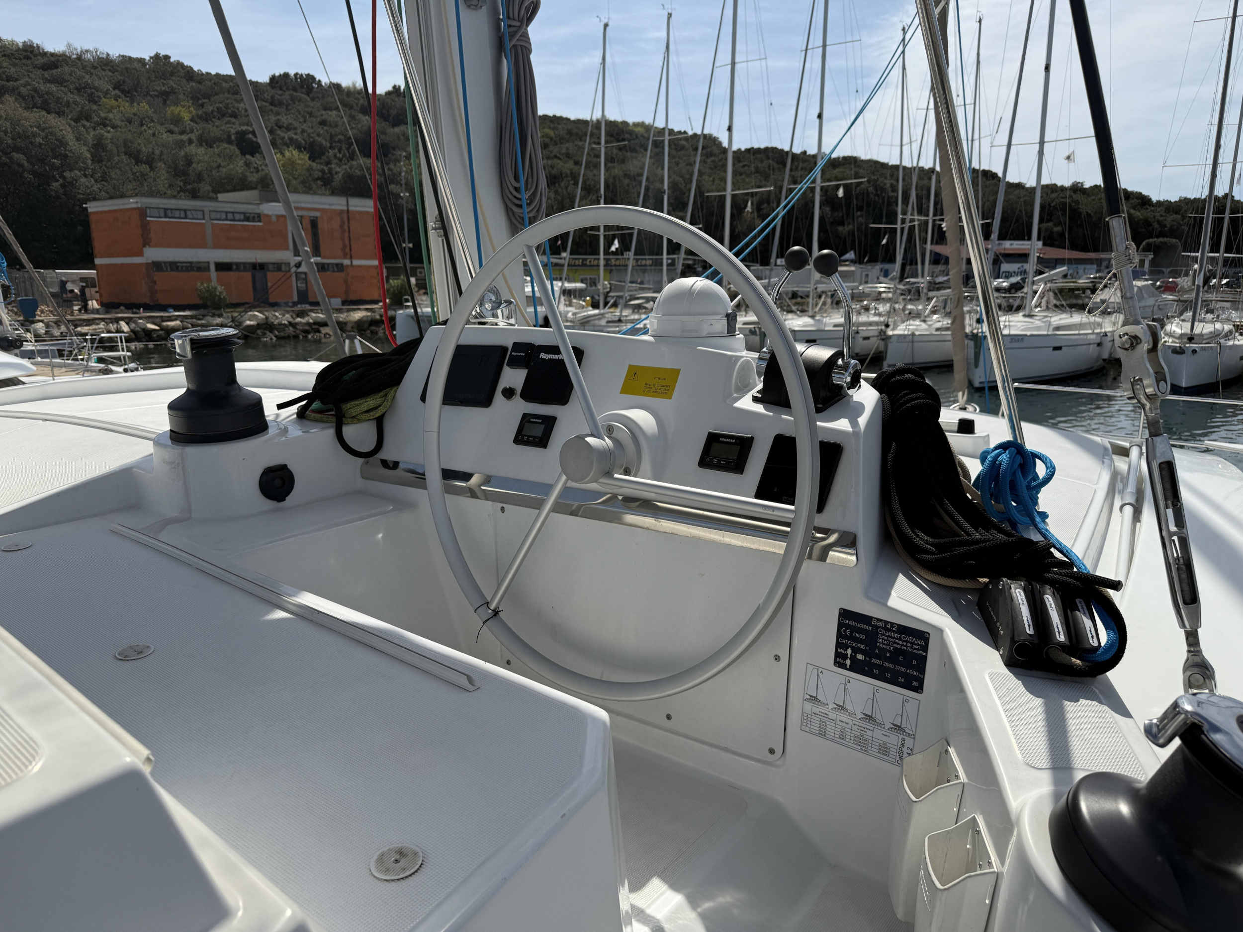 Photo #2 - Bali 4.2 (La Luna 77) in Pula - 8902