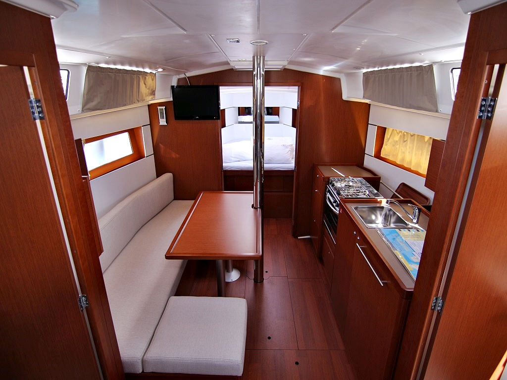Photo #13 - OCEANIS 38.1 BT (ARIELA) en Sukosan - 9731