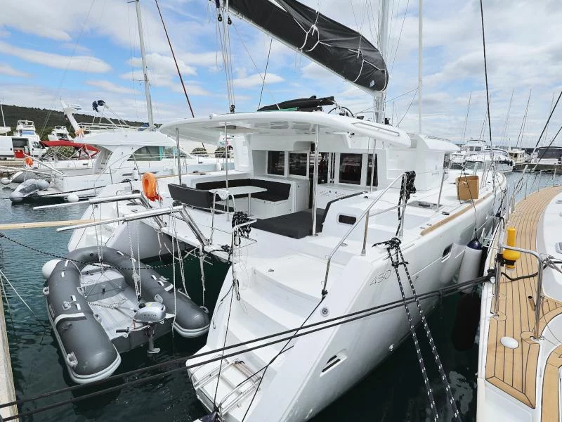 Lagoon 450 F (MUST HAVE)  - 59