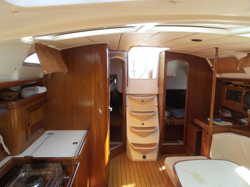 Photo #22 - Oceanis 393 Clipper (Škuribanda (refitted 2023)) en Split - 10906