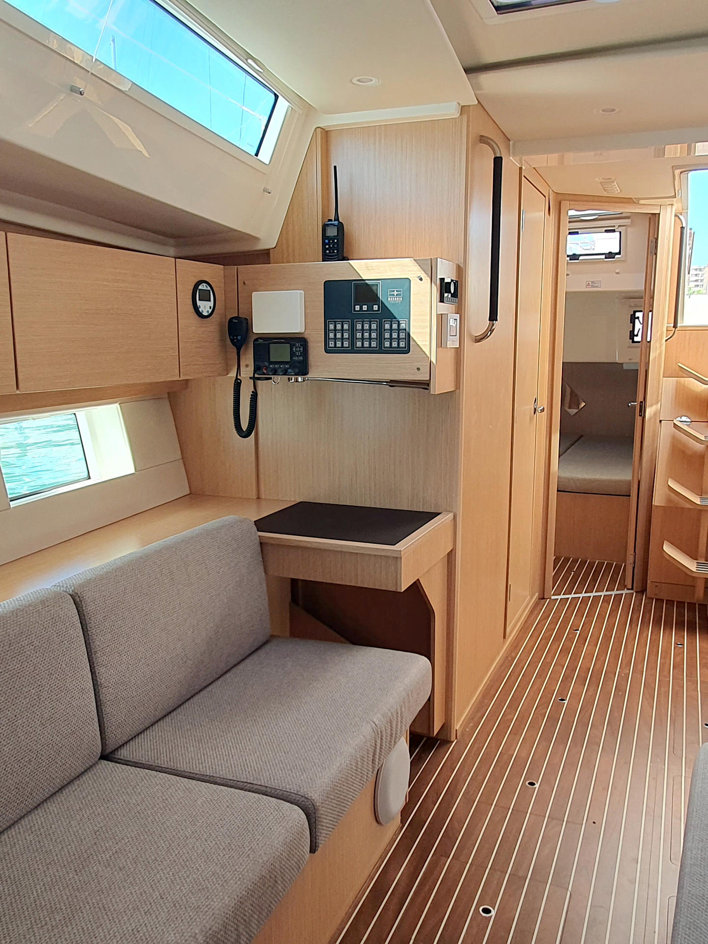 Photo #13 - Bavaria C45 (Whisper) in Palma - 10911